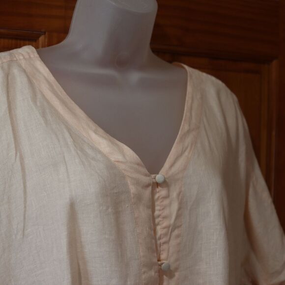 Vince Camuto Large Linen Cropped Tie-Front Blouse - Pastel Peach 100% linen - Picture 3 of 10